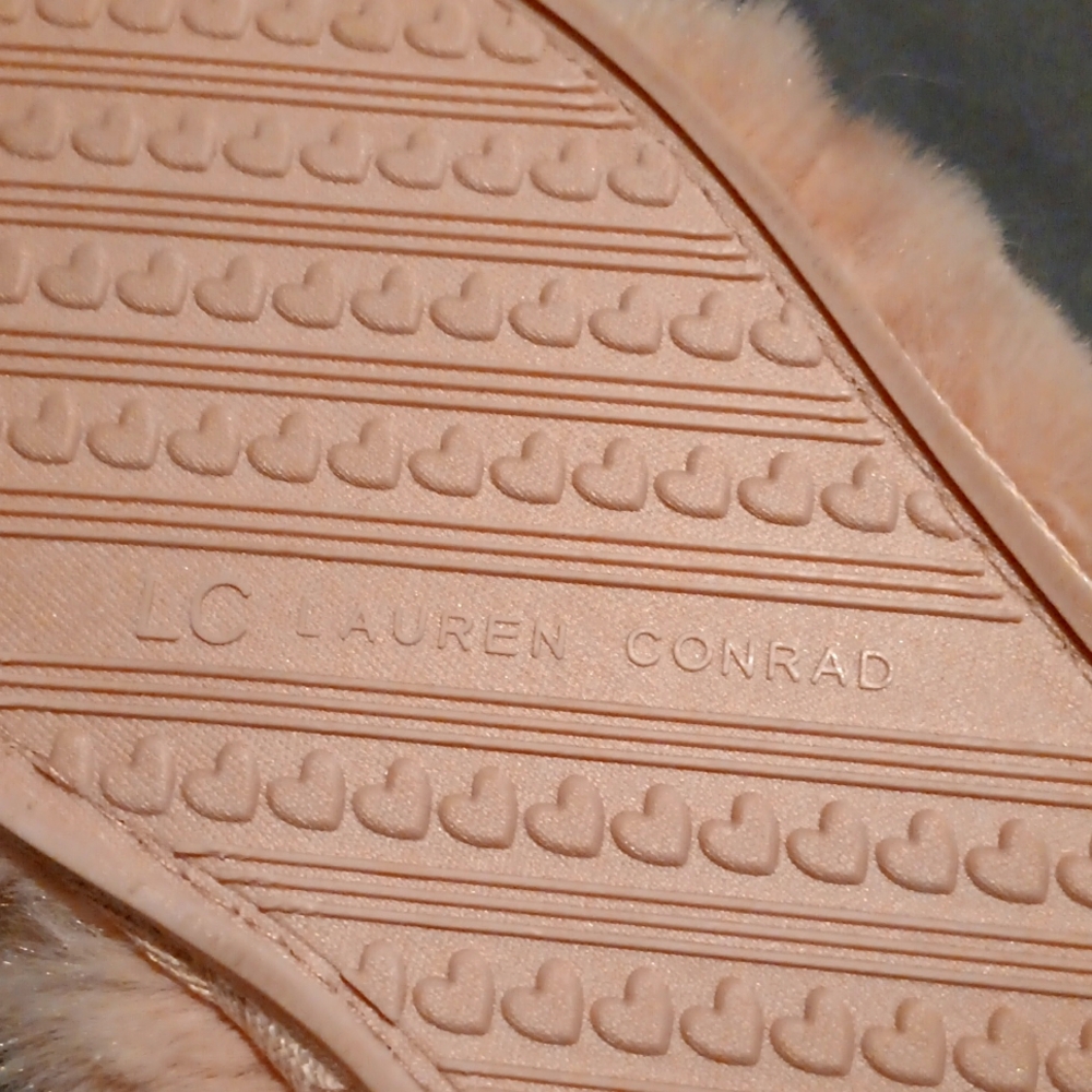 NWOT Lauren Conrad blush slippers - Picture 5 of 6
